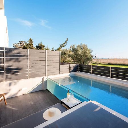Serene Villas Halkidiki - Cfront Private Pool Néa Iráklia Kültér fotó